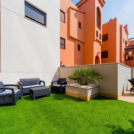 200m From The Beach Apartamento *